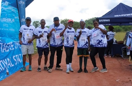 Mazuwo Wireless team members and participants at the Three-in-One event